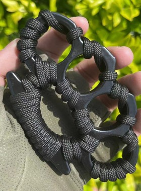 暗区突围儿童指虎重型手刺防身防狼钛合金手扣自卫四指拳扣野外