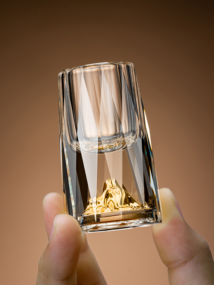 高档轻奢白酒杯套装家用水晶玻璃一口小酒杯子中式分酒器酒具礼盒