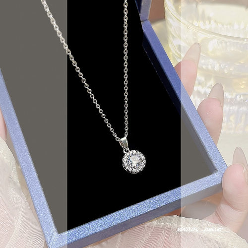 超闪满钻项链不掉色网红百搭设计感吊坠简约热销配饰锁骨链颈链女