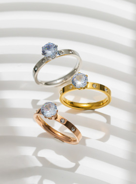 日韩简约高级感钻戒时尚钛钢戒指女个性潮百搭情侣对戒不掉色指环