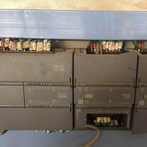 议价S7-1200 CPU1214C SM1223 PLC可编程工业控制模块维修