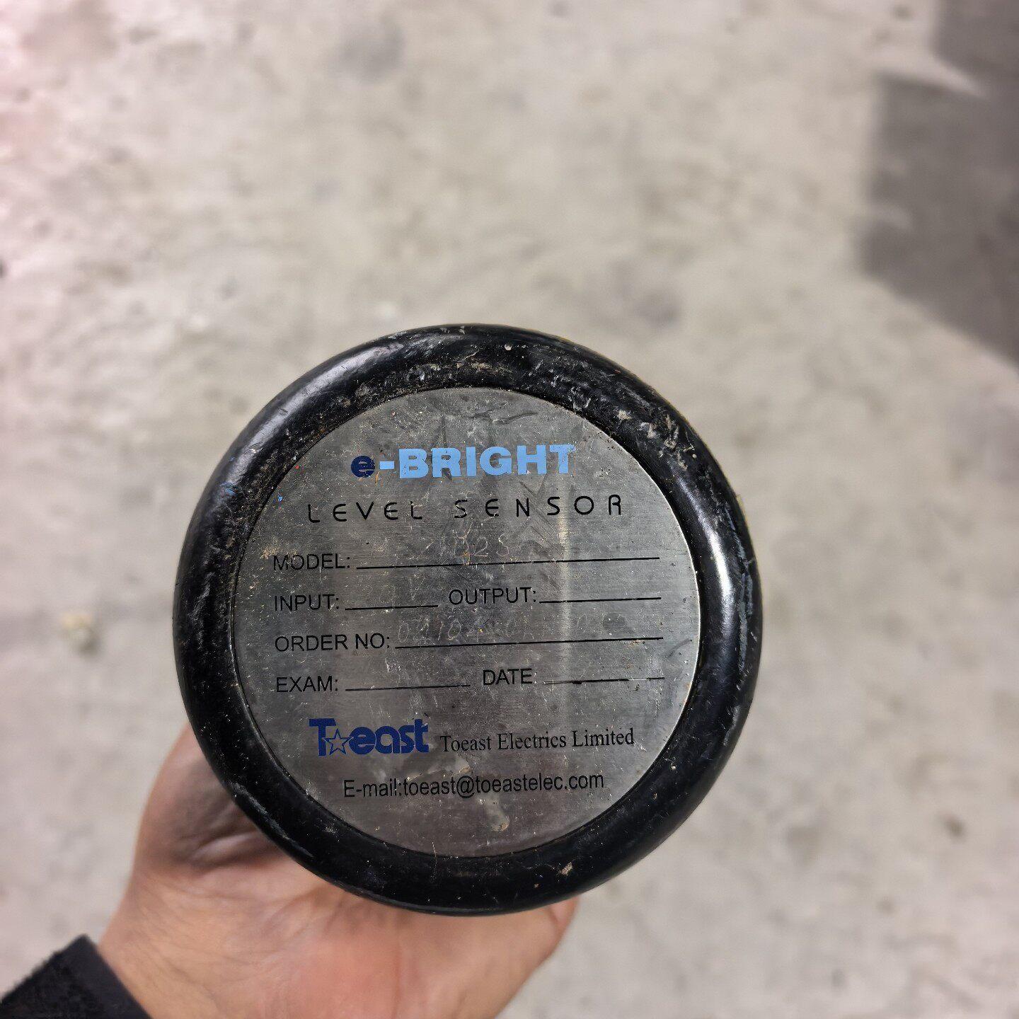 议价LRF21D2SXIN-X:E142 e-BRIGHT液位开关液位检测传感器维修
