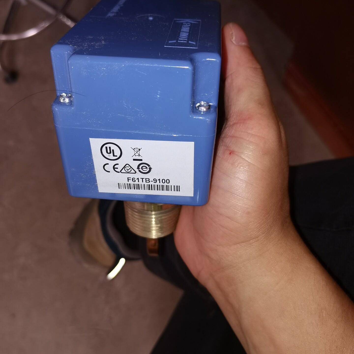 议价F61TB-9100江森流量开关 老款蓝色新款黑色维修