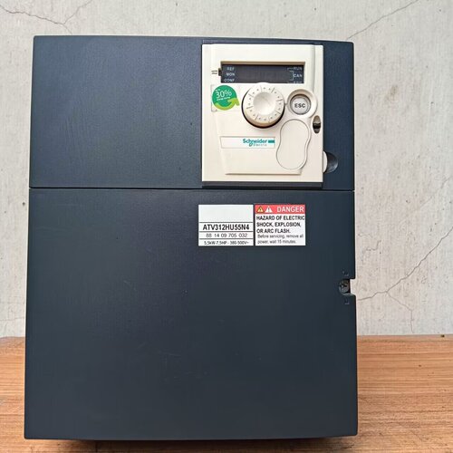 议价ATV312HU55N4 变频器 5.5kw 三相380V维修