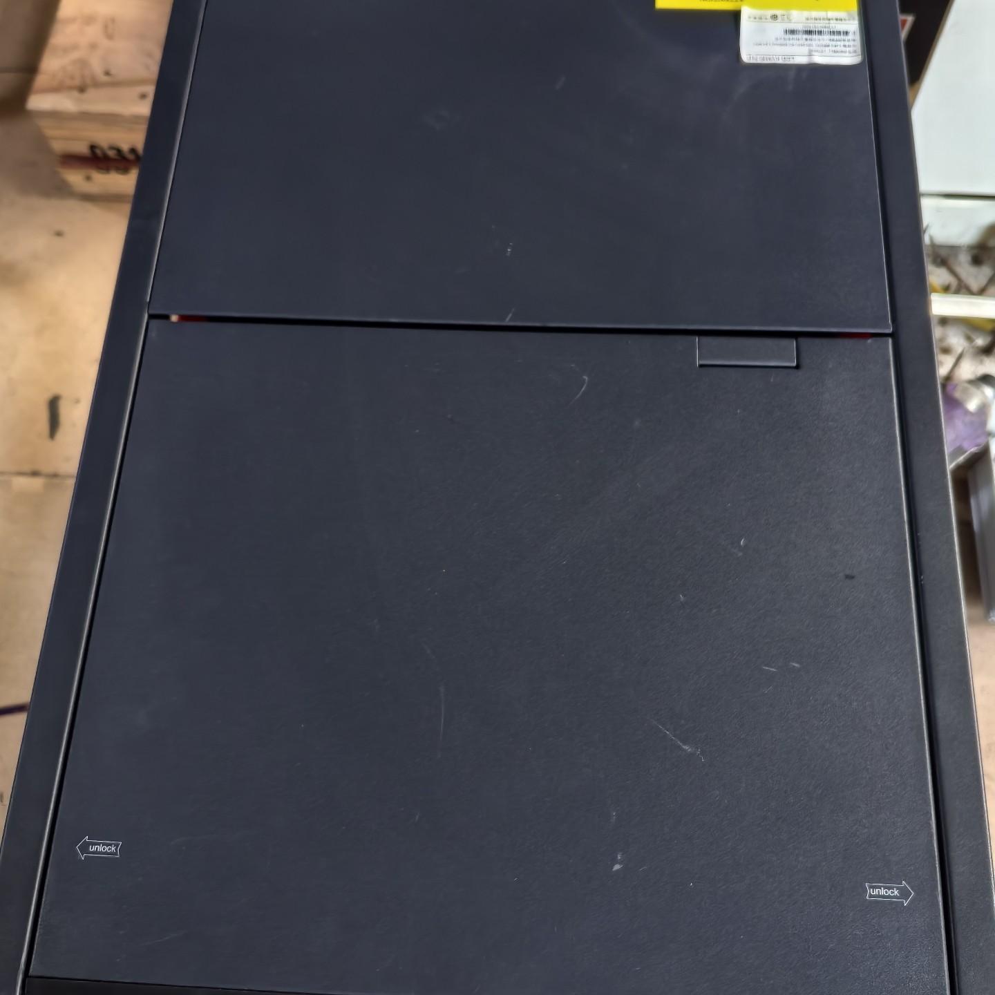 议价LS708AU KVM切换器 17寸LCD显示屏 8口切换器维修