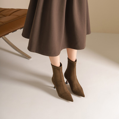 westory2024秋冬法式时尚绒面极简百搭显瘦尖头弹力靴女