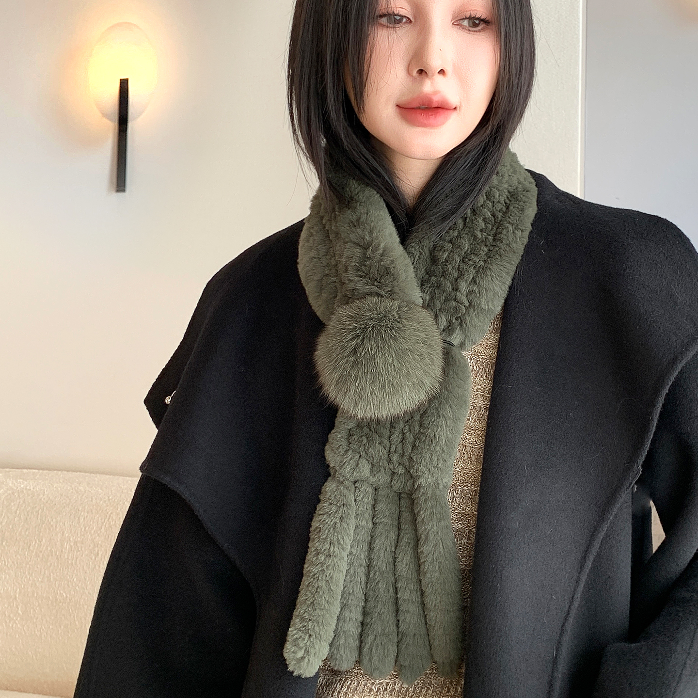 贵族琼斯 女士冬季保暖皮草围巾獭兔毛流苏围脖 狐狸毛球球韩版
