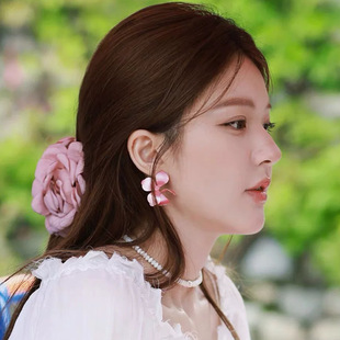 许我耀眼许妍赵露思同款穿搭耳环花形耳钉大气高级感学生气质
