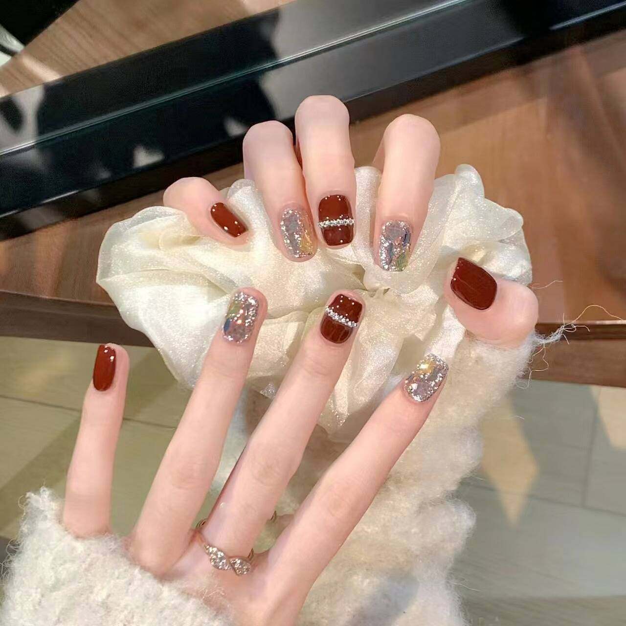 美甲穿戴甲短款学生党2026新款指甲贴片黄黑皮显白千金一字钻甲片,彩妆/香水/美妆工具,穿戴甲/甲片,淘宝优惠券,粉丝福利购,淘宝优惠卷