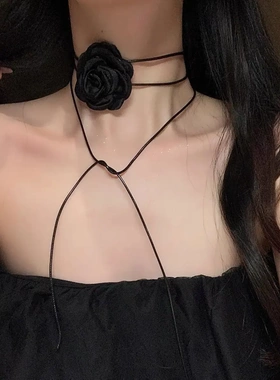 多种戴法绑带山茶花饰品项链女小众高级感玫瑰皮绳choker项圈