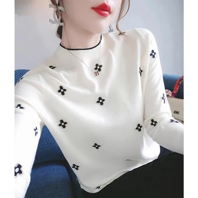 半高领时尚长袖打底衫女2025秋冬新款内搭洋气显瘦设计感针织上衣