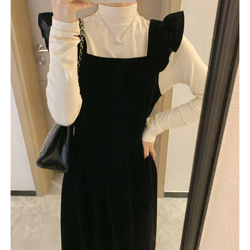 秋冬新款半高领打底衫+木耳边方领丝绒显瘦吊带连衣裙两件套装女