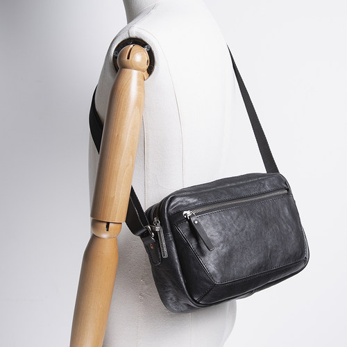 头层牛皮休闲小众韩版潮单肩包