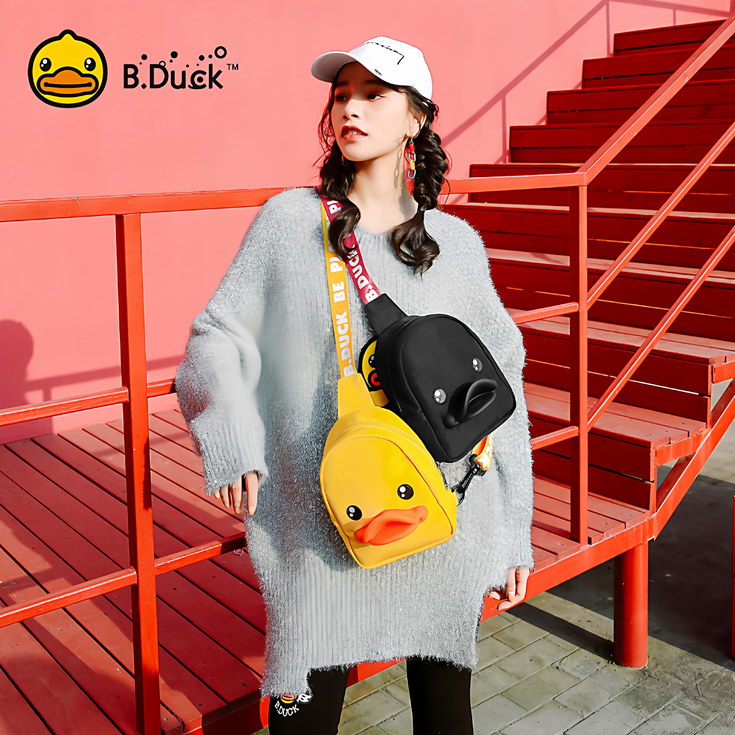 B.Duck小黄鸭翅膀3D鸭嘴胸包
