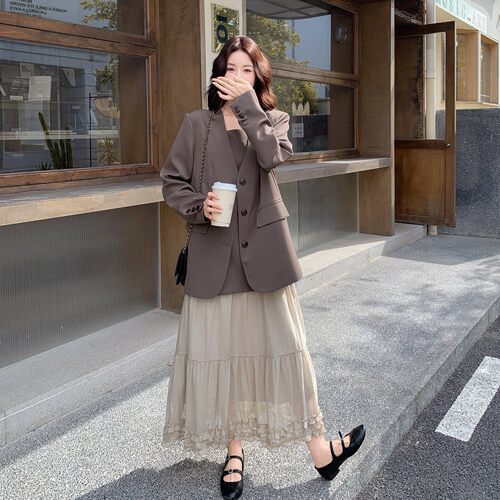 轻熟风咖色西装两件套女秋季韩系慵懒休闲套装裙性感性感直筒慵懒