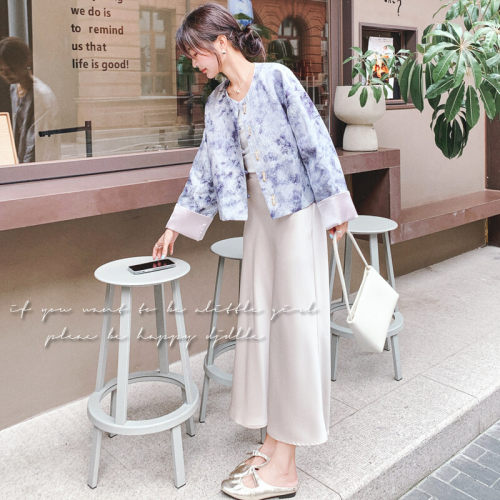 小个子晕染印花外套半身裙两件套女秋季漂亮年轻套装性感流行202