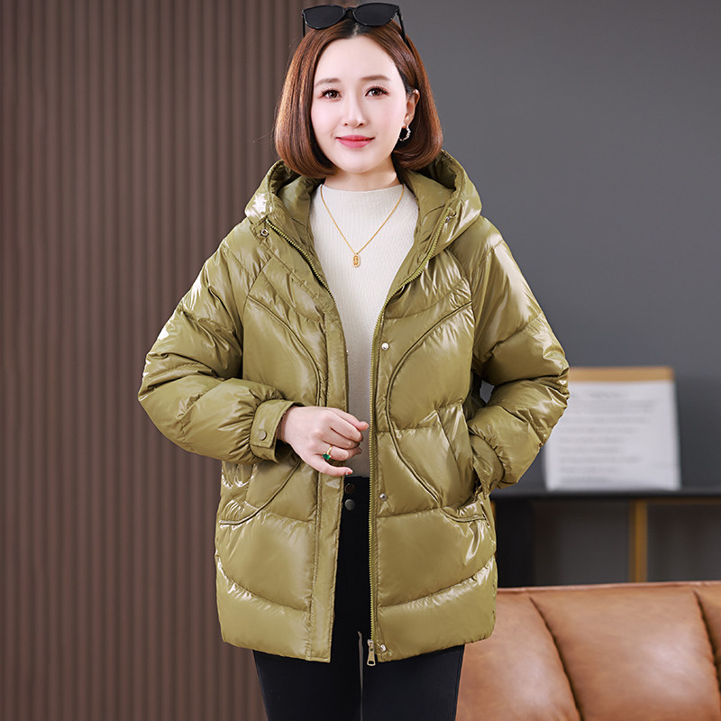 通勤风连帽羽绒服中长款