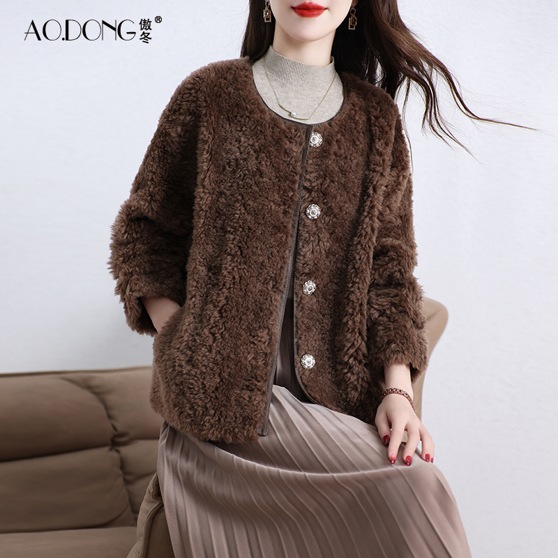 海宁颗粒绒皮草外套女装短款
