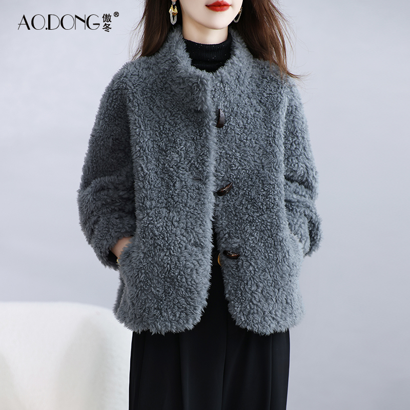 2025新款海宁颗粒绒皮草外套女短款立领保暖一体简约羊羔毛大衣冬