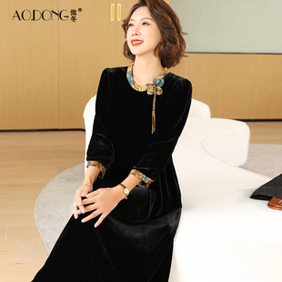 新款纯色真丝丝绒连衣裙女桑蚕丝阔太太高贵妈妈精致裙子气质春秋