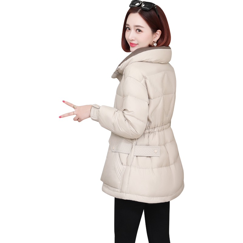 2021新款羽绒服女修身冬季保暖