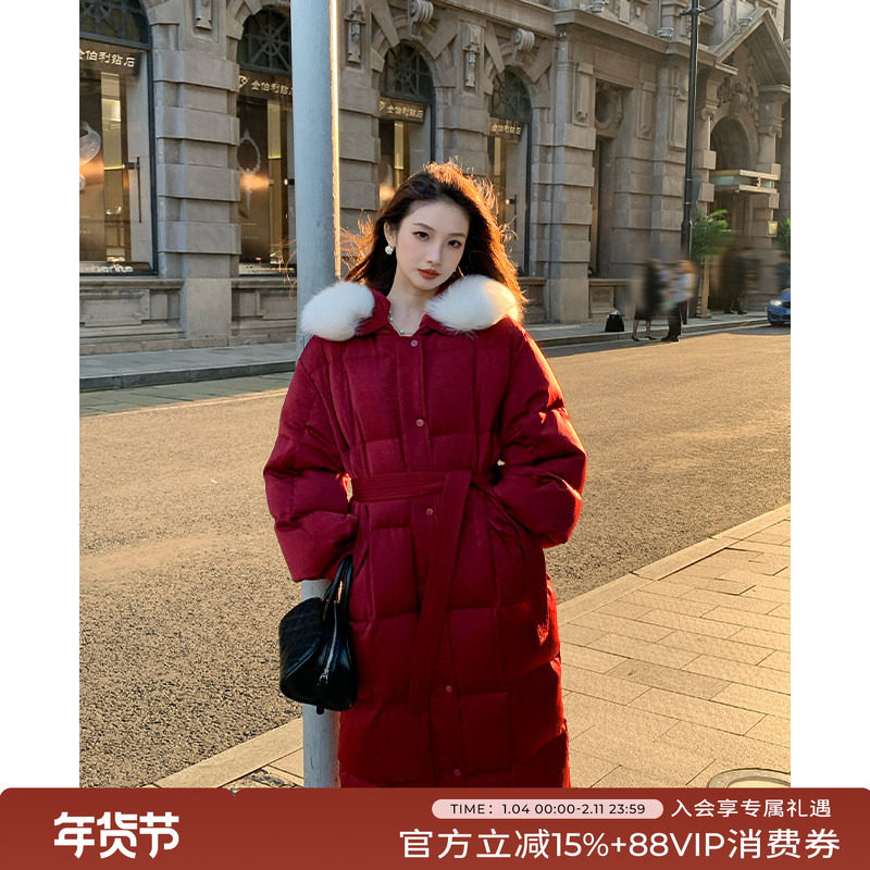 竹依依 90白鹅绒红色长款系带羽绒服女冬季复古过膝加厚狐狸大毛