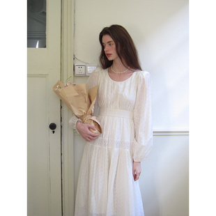 竹依依 赫本的花园 法式镂空绣花秋冬连衣裙中长款气质圆领A字裙