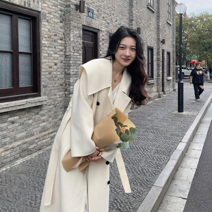 竹依依宽松系带温柔白色双面羊绒大衣女毛呢外套高级感