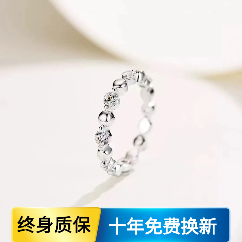 莫桑石圆珠间钻排戒简约