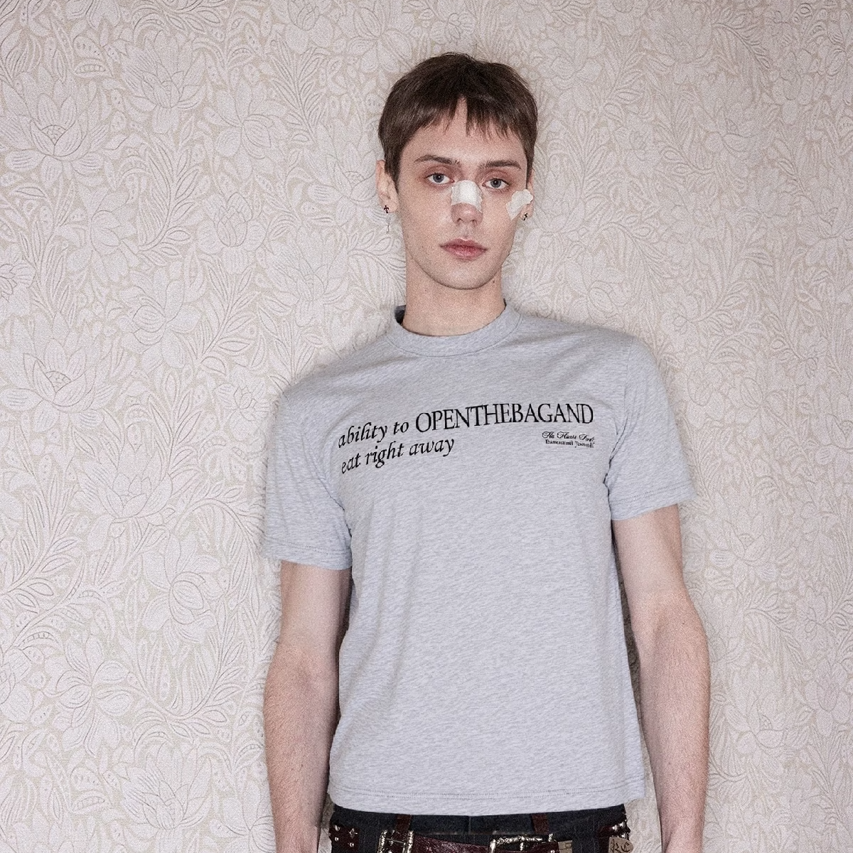 TWORED 索罗娜短袖男cleanfit上衣夏季小领口潮牌半袖标语凉感T恤