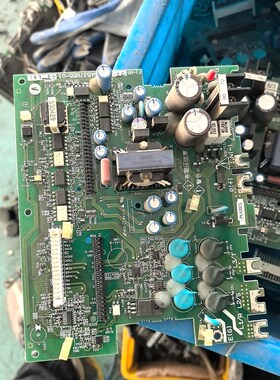 富士变频器22f1s驱动板跟主板SA537855-01.. 议价