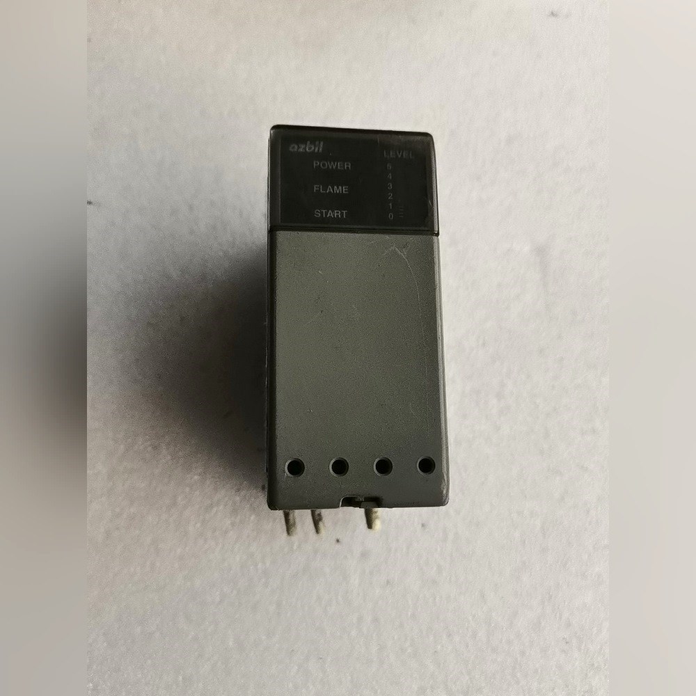 山武azbil燃烧器控制器FRS100C300-2件 议价