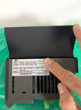 原装富士变频器FVR0.75E11S-2CM 三相220 议价