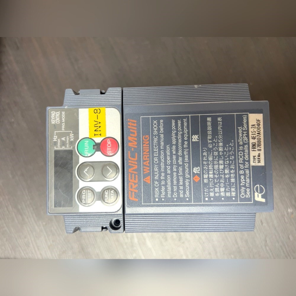 富士变频器FRN0.4E1S-2A 三相220V 0.4KW 议价