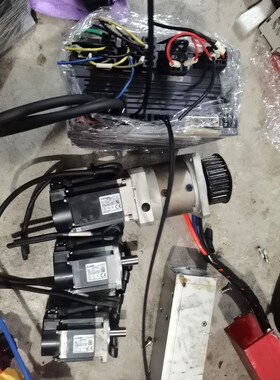 三菱驱动器MR-J4W3-444B 带三个电机 一拖三 HG 议价