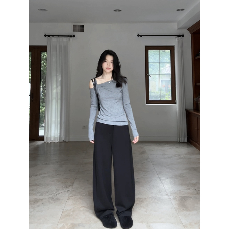 郭九九呢 气质斜肩修身显瘦长袖T恤秋季纯欲风上衣百搭弯刀卫裤