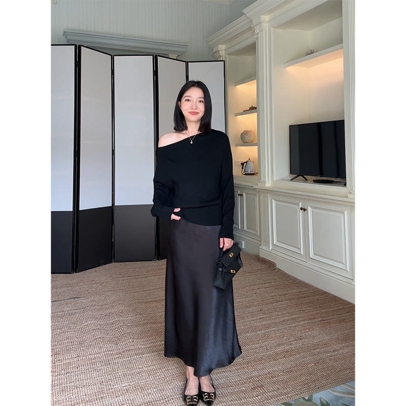 郭九九呢 羊毛斜肩显瘦针织衫毛衣秋季上衣女斜裁立体鱼尾半身裙