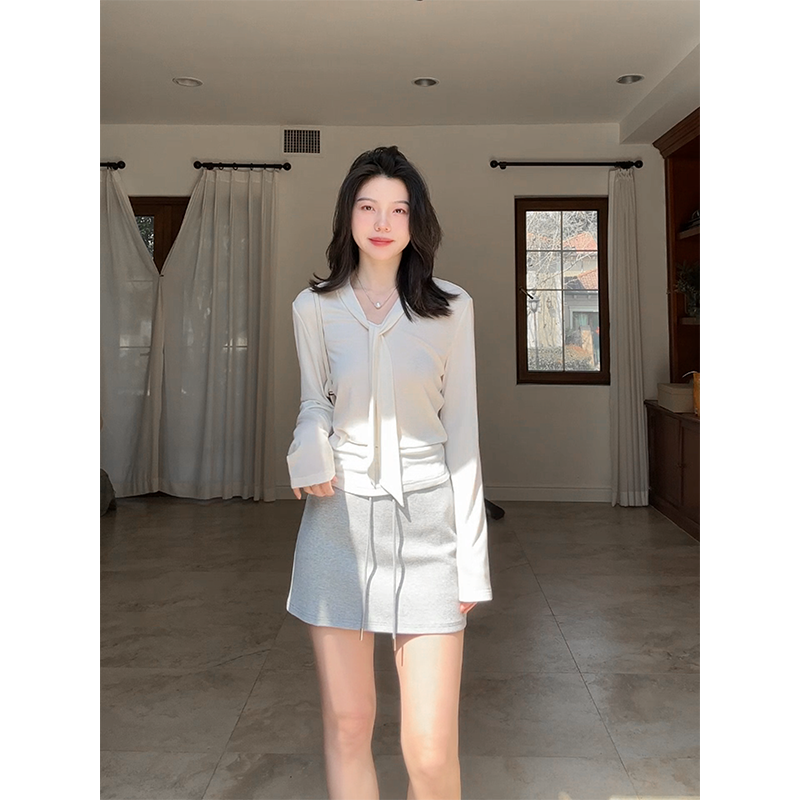 郭九九呢 天丝羊毛温柔气质V领飘带上衣新款百搭显瘦休闲抽绳半裙