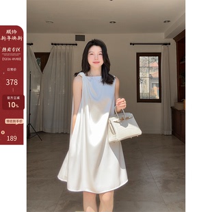 郭九九呢气质一字领扭结缎面宽松显瘦无袖背心连衣裙夏季简约裙子