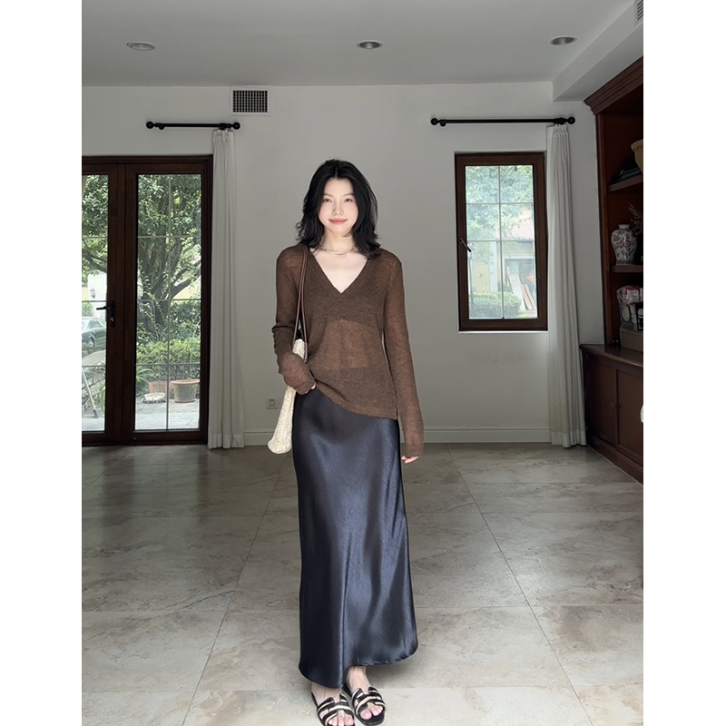 郭九九呢 马海毛羊毛v领显瘦宽松针织衫秋季上衣缎面鱼尾半身裙