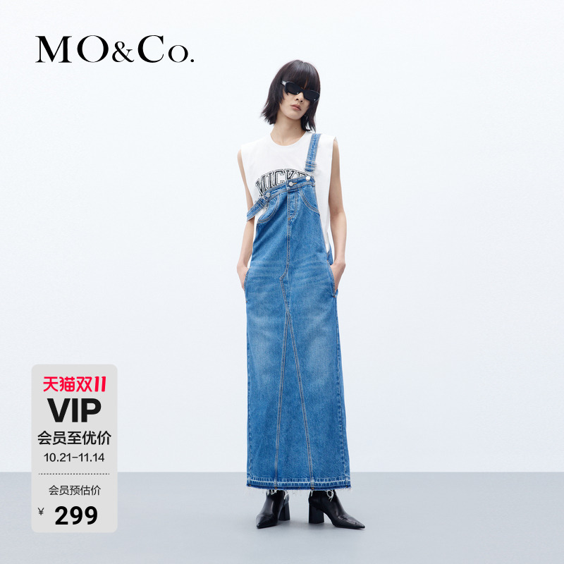 【MOCO奥莱】背带裙拆洗毛边裙摆开叉直筒棉质复古牛仔连衣裙