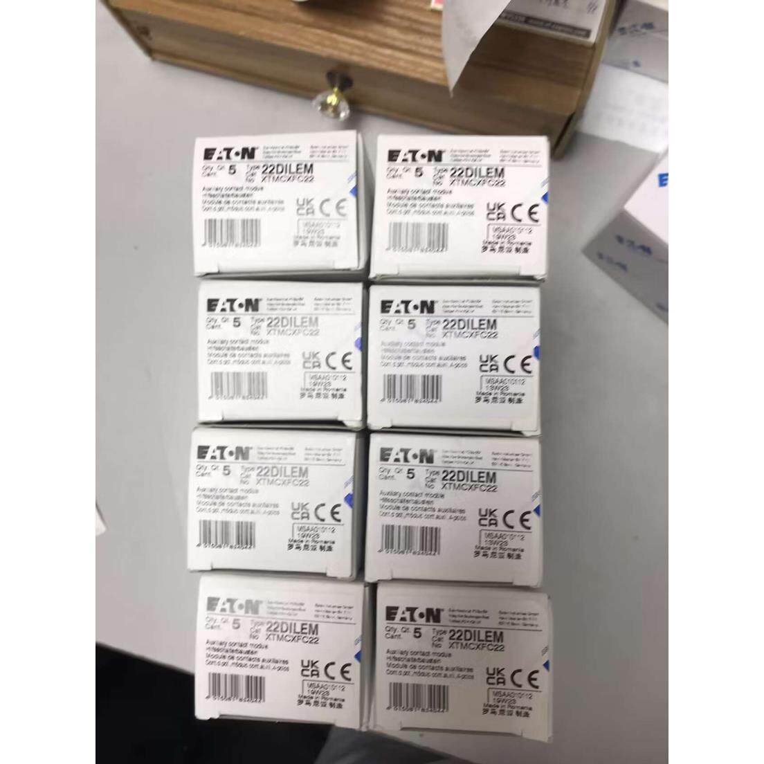 全新伊顿金钟穆勒接触器辅助EATON 22DILEM 开关实拍现货