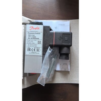 丹佛斯新款上市压力开关MBC5100 061B000066螺纹取压原装