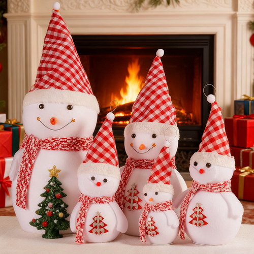 圣诞节装饰品雪人娃娃桌面圣诞树摆件道具公仔玩偶场景氛围布置