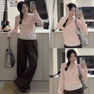 【Wild leek~】韩系甜美粉色V领长袖针织衫女秋季修身显瘦上衣