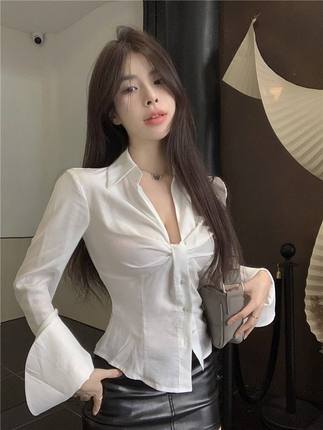 白色v领长袖衬衫女秋夏法式别致衬衣修身显瘦褶皱设计感小众上衣