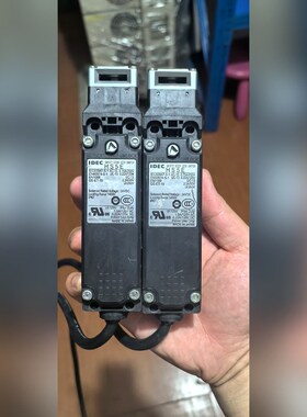 IDEC和泉安全开关门锁HS5E-D7Y 原装2只. 议价