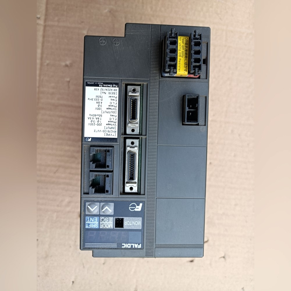 RYC751D3-VVT2 FUJI富士伺服驱动器 数量1台 议价