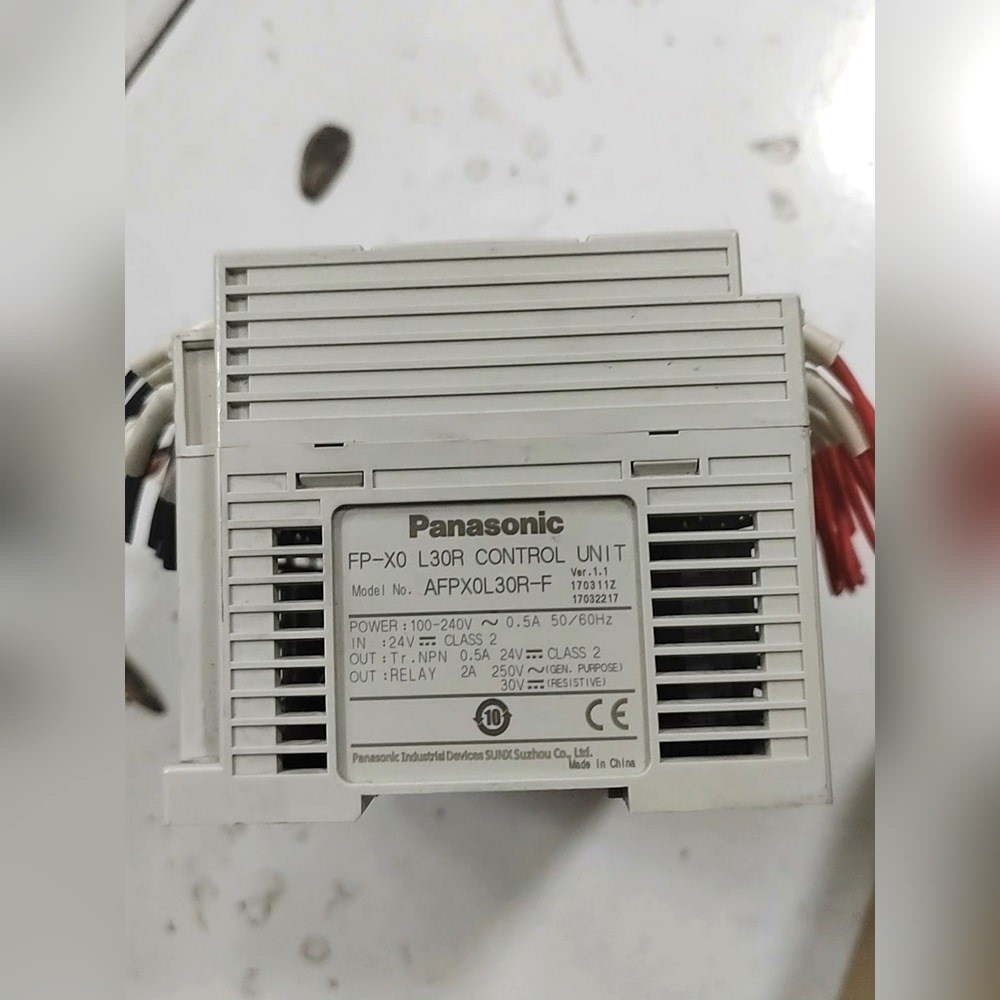 PLC AFPX0L30R-F一台 成色好 议价