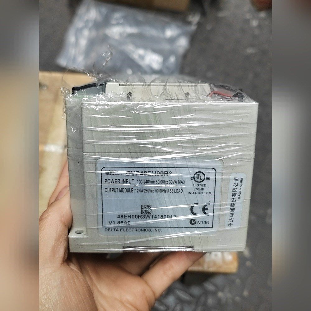 PLC DVP48EH00R3轻微使用痕迹功能完好. 议价